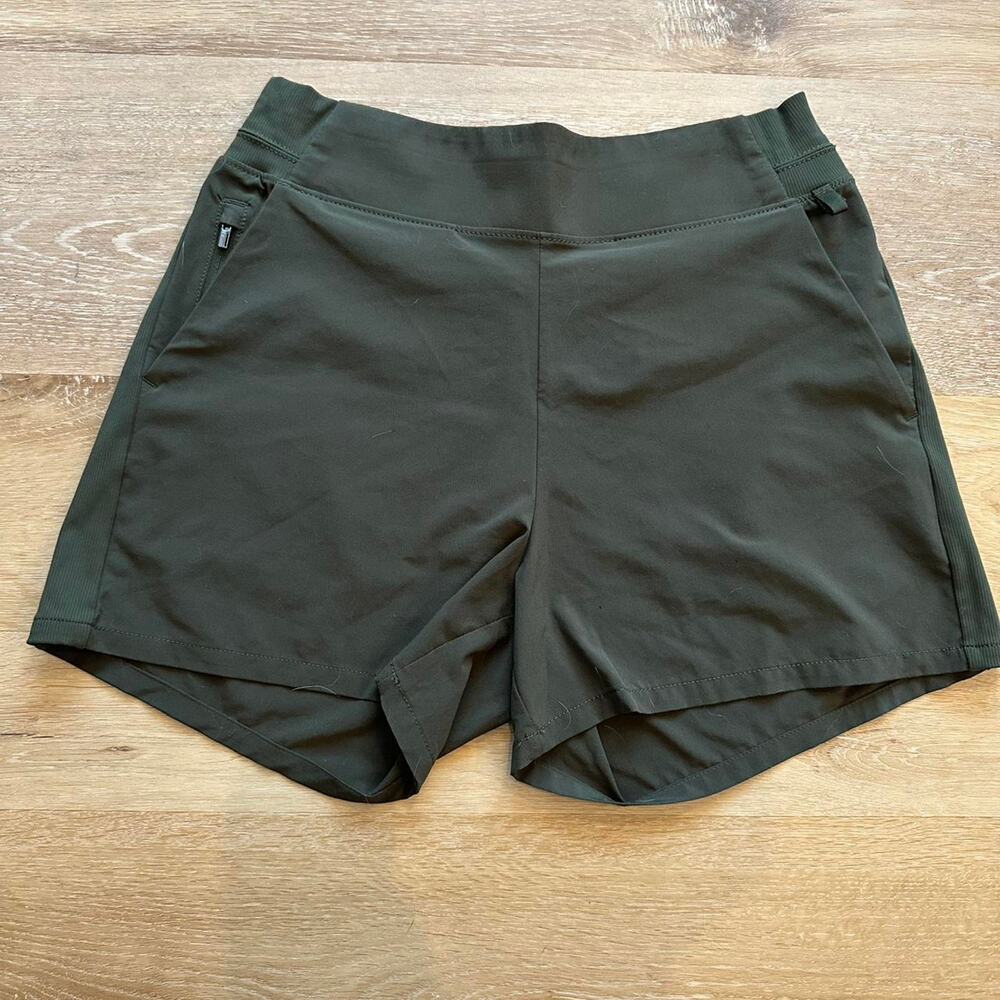Athleta green shorts